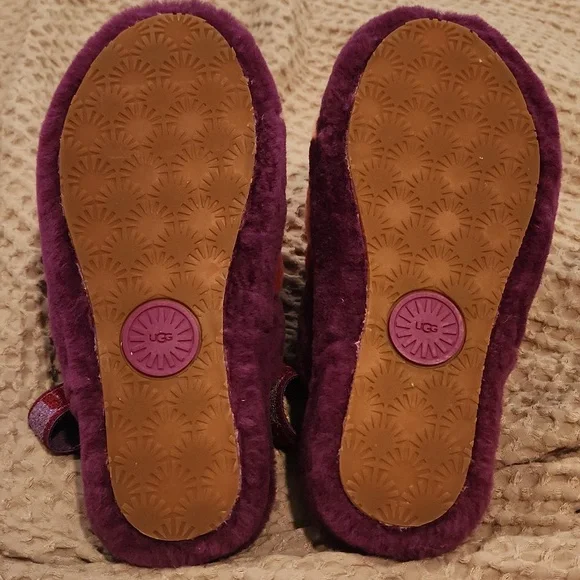 UGG Fluff Yeah Slide - Picture 4 of 5